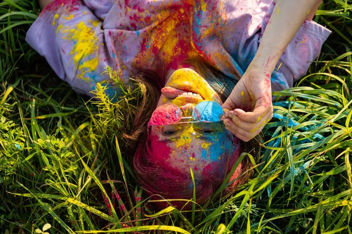 remove the holi color remove the holi color