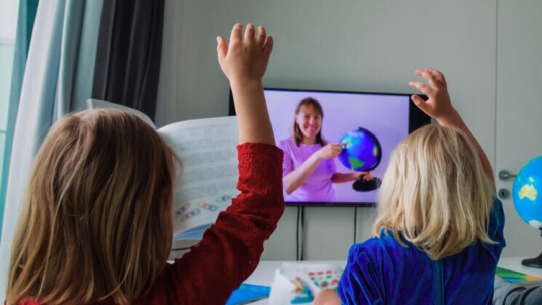 Discover the 7 most popular YouTube channels for Indian parents in 2025
