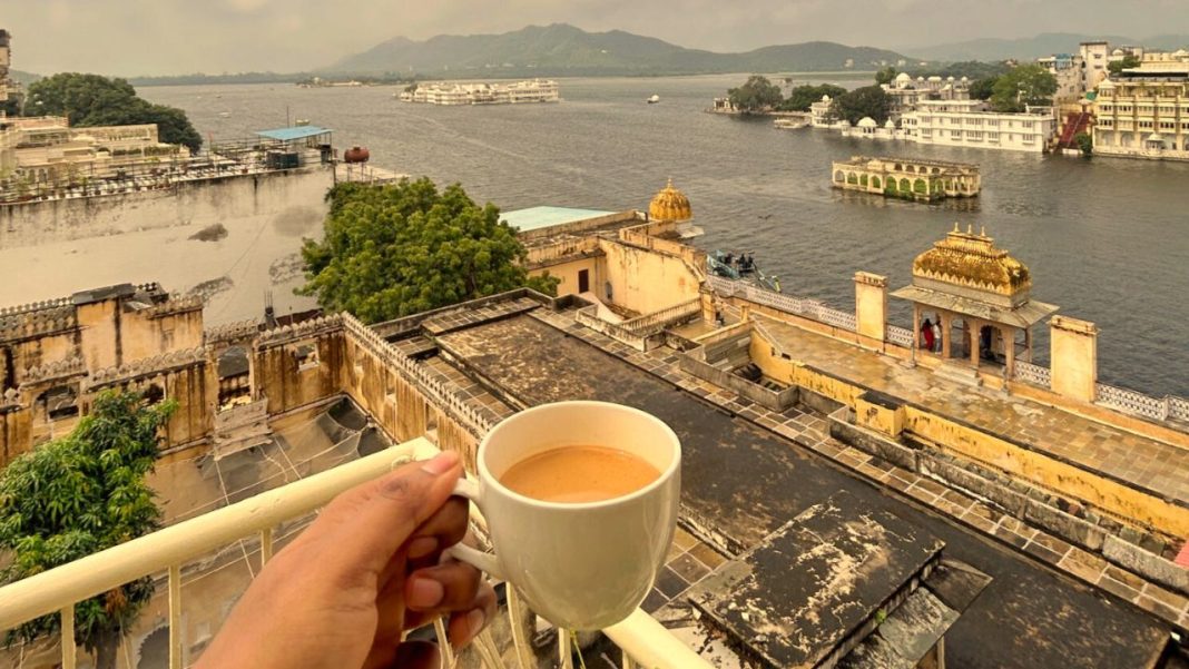 Udaipur lake view restaurants