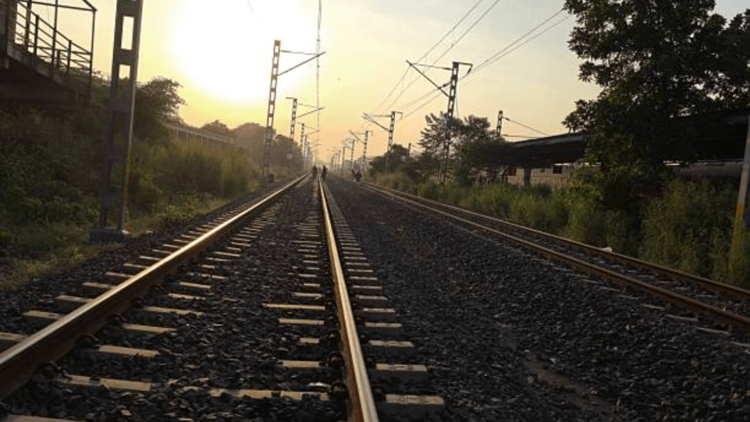 Mumbai Railway Land Sale Hits โน2250 Cr in Major Property Milestone