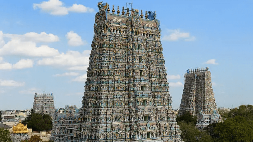 Your Madurai Temple Town Plan: Darshan Timing, Food Stops & Bazaars