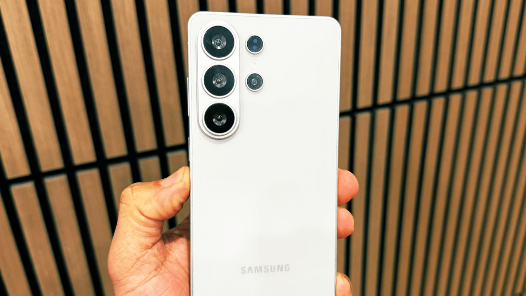 AI Camera in Samsung Galaxy S26 Ultra: Game Changer or Gimmick?