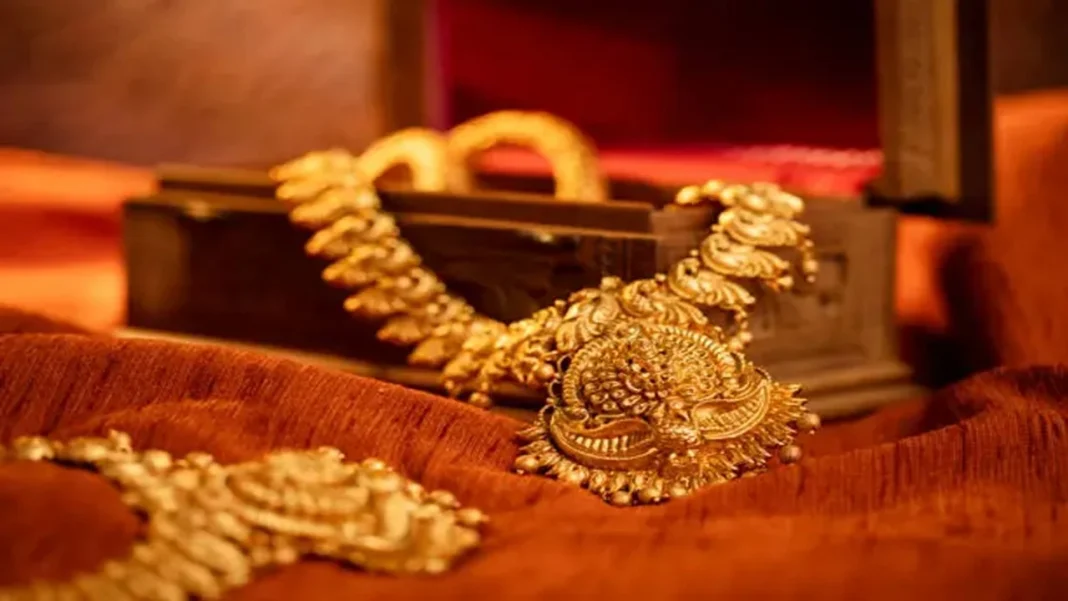 Gold At ₹1.55 Lakh Post Festive Rally: Right Time To Invest Or Wait?