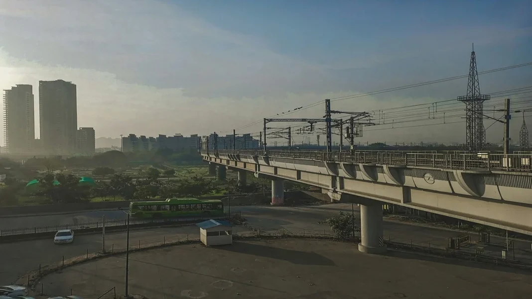 Delhi’s First Double-Decker Skywalk At Pitampura: How It Will Cut Your Metro Commute Time By 15 Minutes, Map & Launch Details