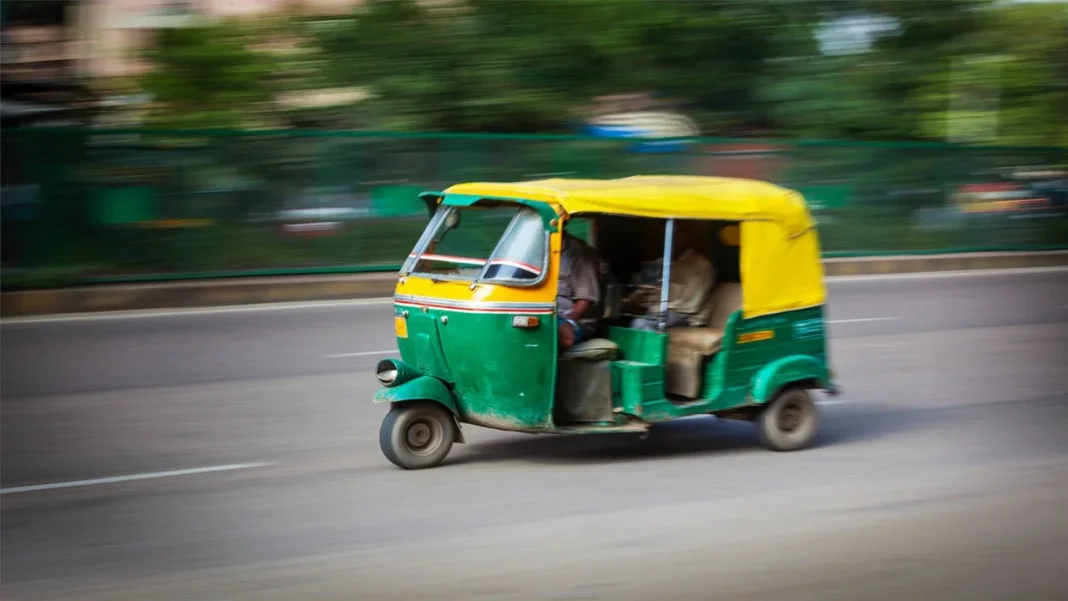 2027 Delhi NCR Auto Rules: CAQM EV Plan, 3 Wheeler Deadlines & Aid