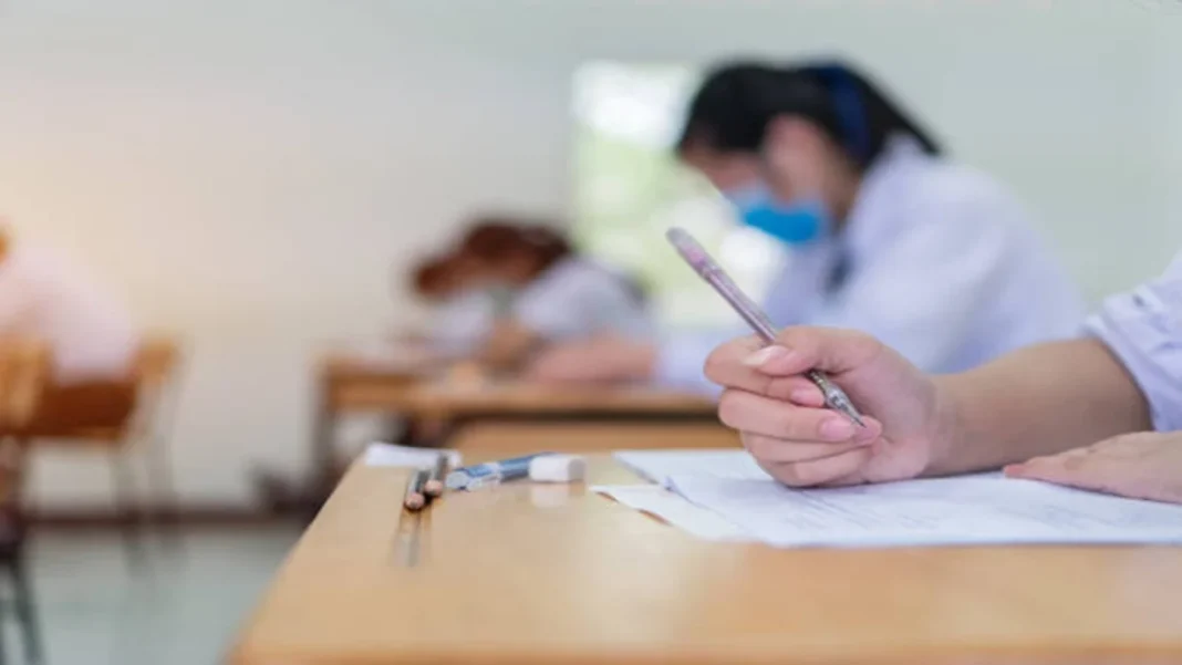 NEET 2026 Dress Code & Gate Timings: Why Students Must Arrive 3 Hours Early