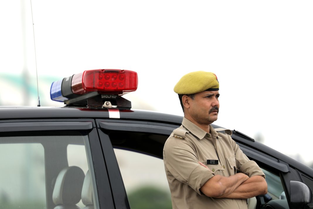 How to Legally Appeal a Wrong Traffic E-Challan Online in India Without Going to Court Wrong traffic e-challan appeal online showing vehicle owner complaint, evidence upload and online correction process