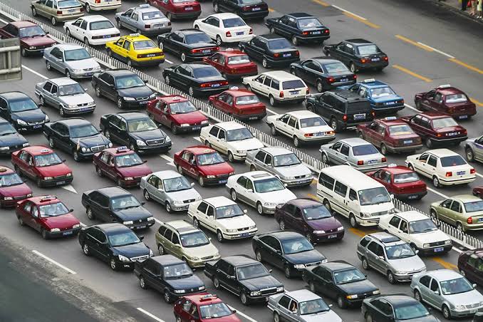 Traffic Pollution Linked To One Premature Death Every Six Minutes In India: Why Is Delhi-NCR Hit Hardest? Heavy traffic contributing to air pollution in Delhi-NCR
