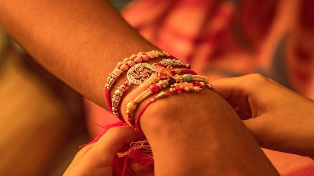 Raksha Bandhan Falls On August 28 This Year After Date Confusion: Why Are Some Calendars Showing August 27? Siblings celebrating Raksha Bandhan with a rakhi ceremony at home
