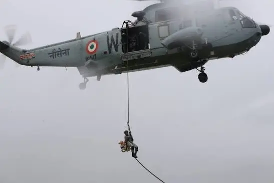 India And US Navies Begin Five-Day Diving And Explosive-Disposal Exercise In Kochi Today: What Will The Teams Practise? Indian and US Navy specialists during a diving and EOD exercise in Kochi