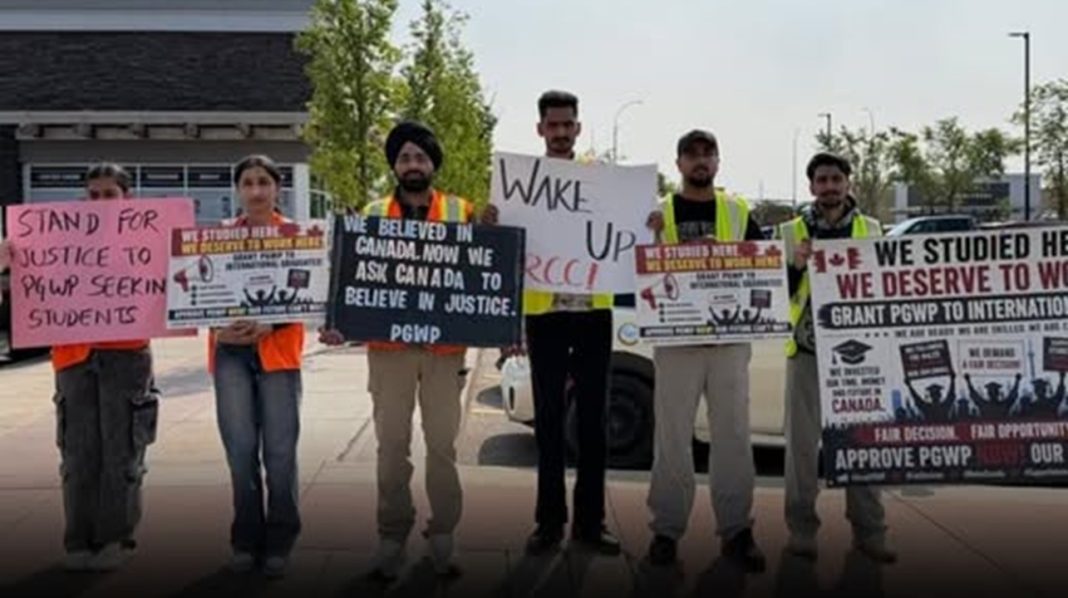 Indians Among 1,500 International Students Facing Deportation Risk In Canada: Why Are More Than 250 Rights Groups Challenging The Crackdown? Canada student deportation risk