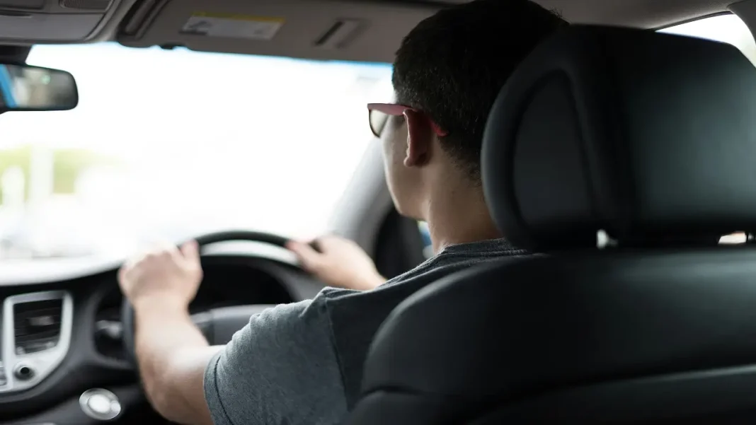 India Proposes Colour-Coded Driving Licences: New Rules Could Include Blood Group, Emergency Contact and Nationality Colour Coded Driving Licence