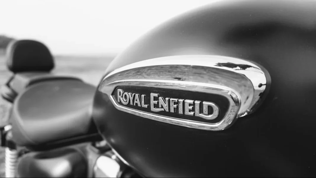 Royal Enfield Classic 650 Hypershift vs Standard Classic 650: Price, Features and Differences Classic 650 Hypershift